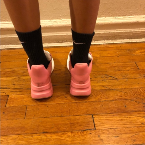 Women’s Alexander McQueens runners sz8 - Picture 6 of 8